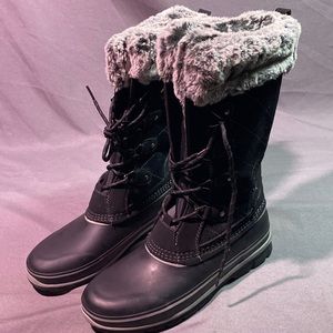 Khombu Women’s Boots